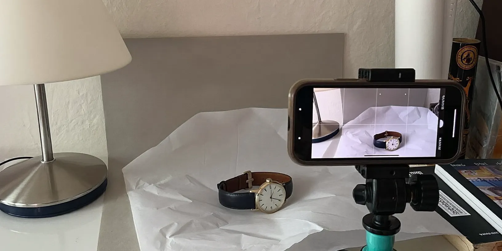 Illustration for Photographing reflective objects without the glare